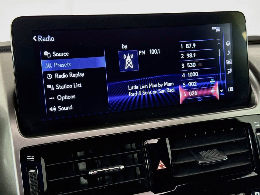 Certified 2022 Lexus GX 460 Premium w/ Accessory Package AWD/4WD image 15
