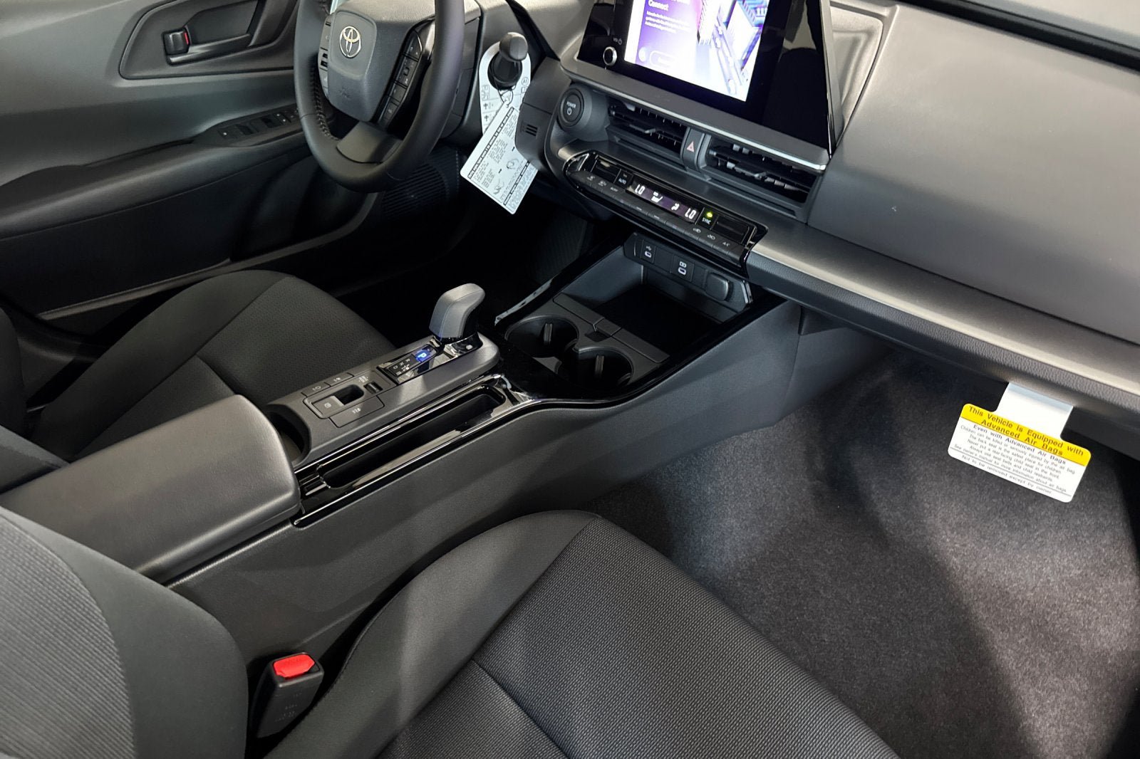 New 2027 Toyota Prius LE FWD image 16