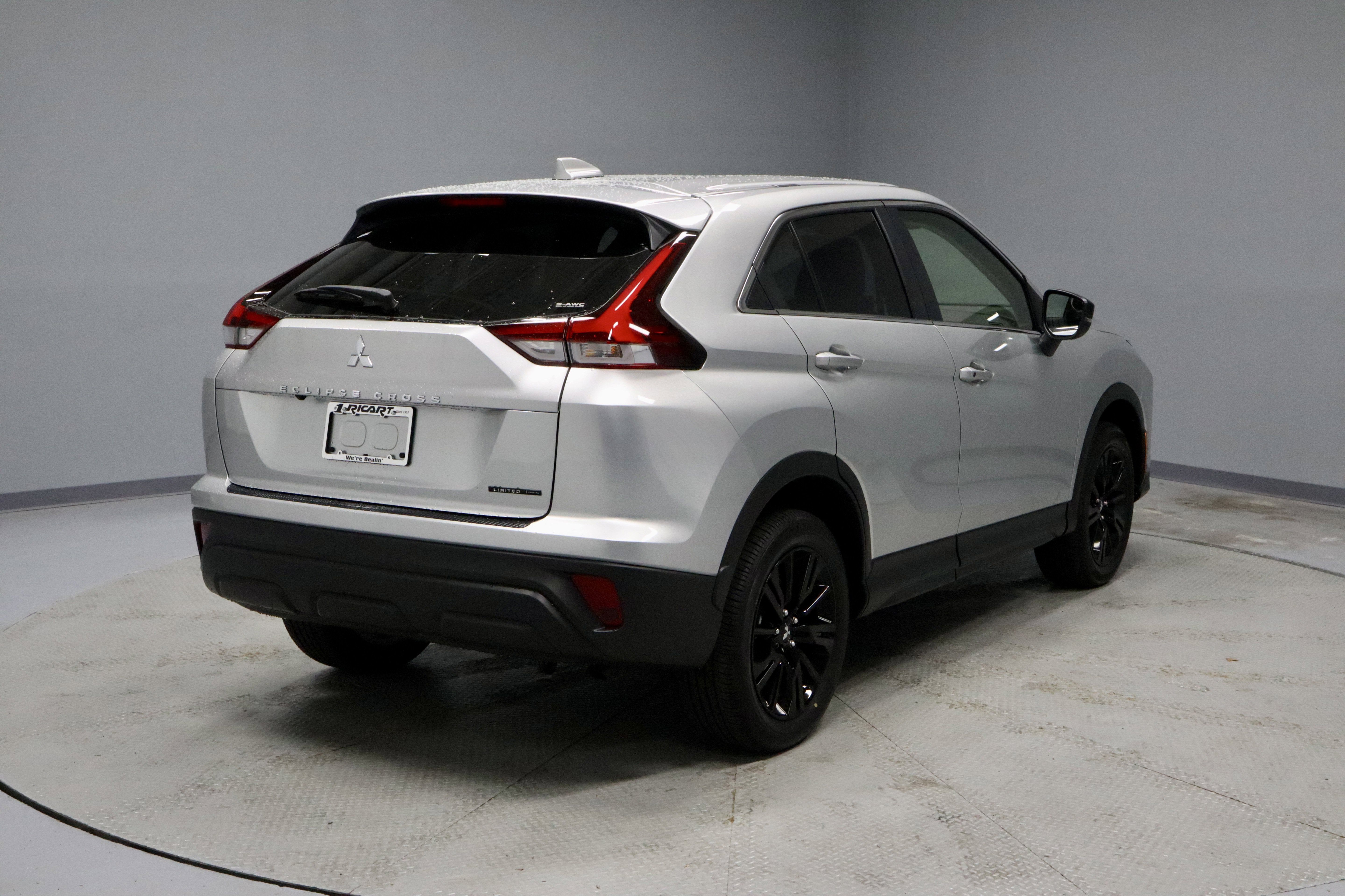 New 2026 Mitsubishi Eclipse Cross LE AWD/4WD image 8