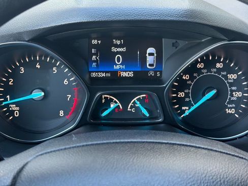 Used 2019 Ford Escape SE image 23