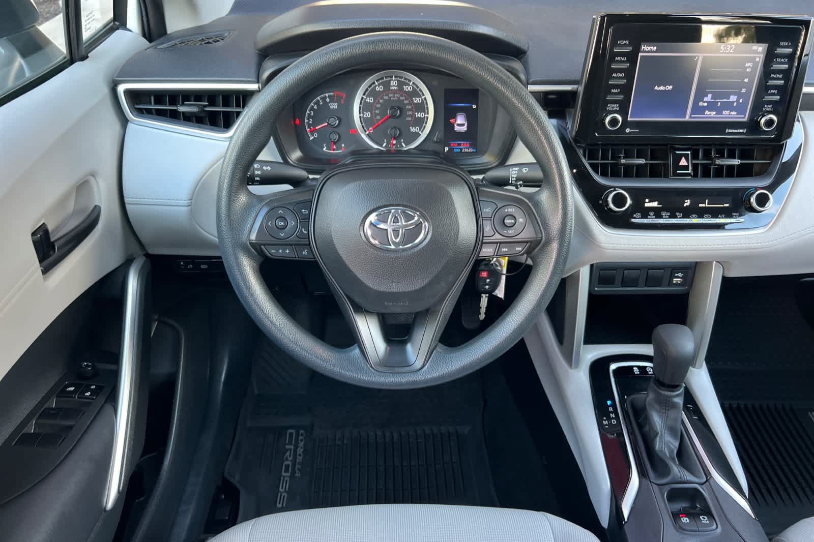 Certified 2022 Toyota Corolla Cross L FWD image 15