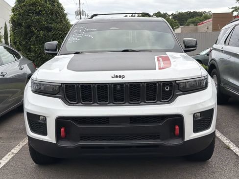 Used 2022 Jeep Grand Cherokee Trailhawk w/ ADV Protech Group II AWD/4WD image 4