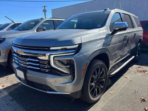 New 2026 Chevrolet Suburban Premier w/ Sun And Tow Package image 3