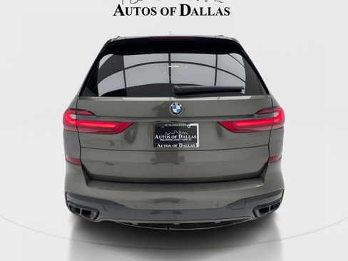 Used 2022 BMW X7 xDrive40i w/ M Sport Package AWD/4WD image 9