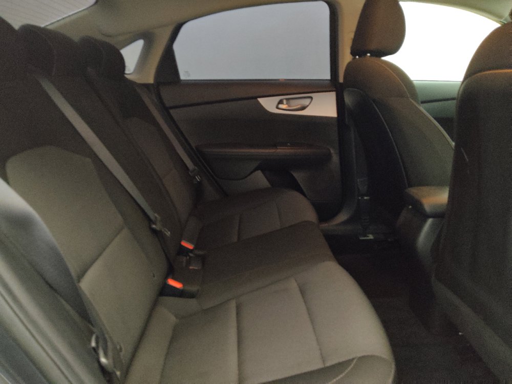 Used 2022 Kia Forte LXS FWD image 19