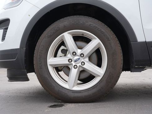 Used 2018 Ford Explorer 4WD image 11