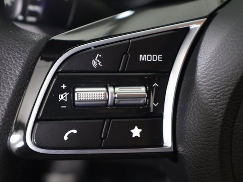 Used 2023 Kia Forte LXS image 36