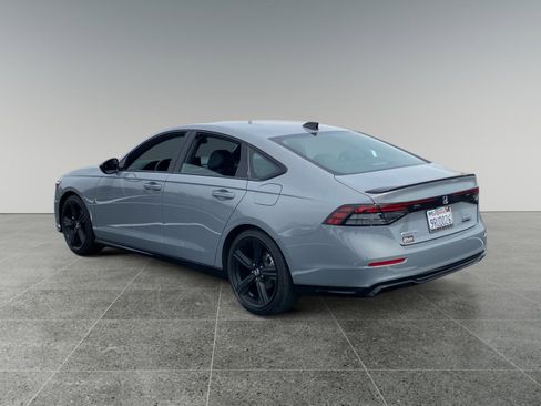 Used 2024 Honda Accord Sport image 3