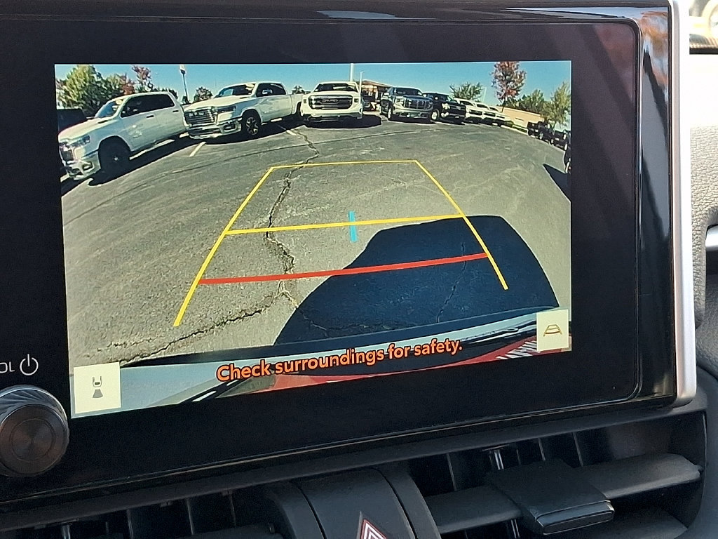Used 2025 Toyota RAV4 XLE FWD image 17