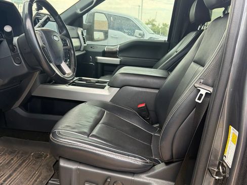 Used 2022 Ford F250 Lariat w/ Lariat Ultimate Package AWD/4WD image 9