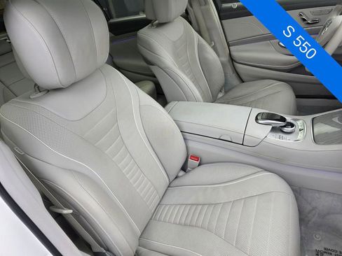 Used 2017 Mercedes-Benz S 550 Sedan image 29