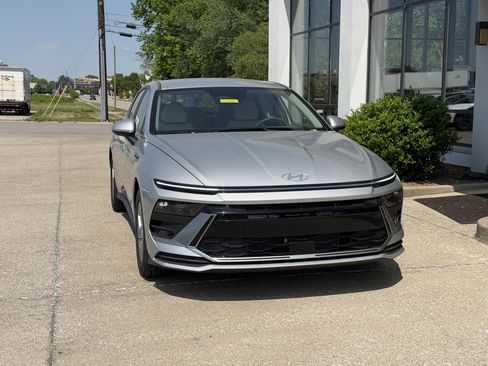 New 2026 Hyundai Sonata SE FWD image 13