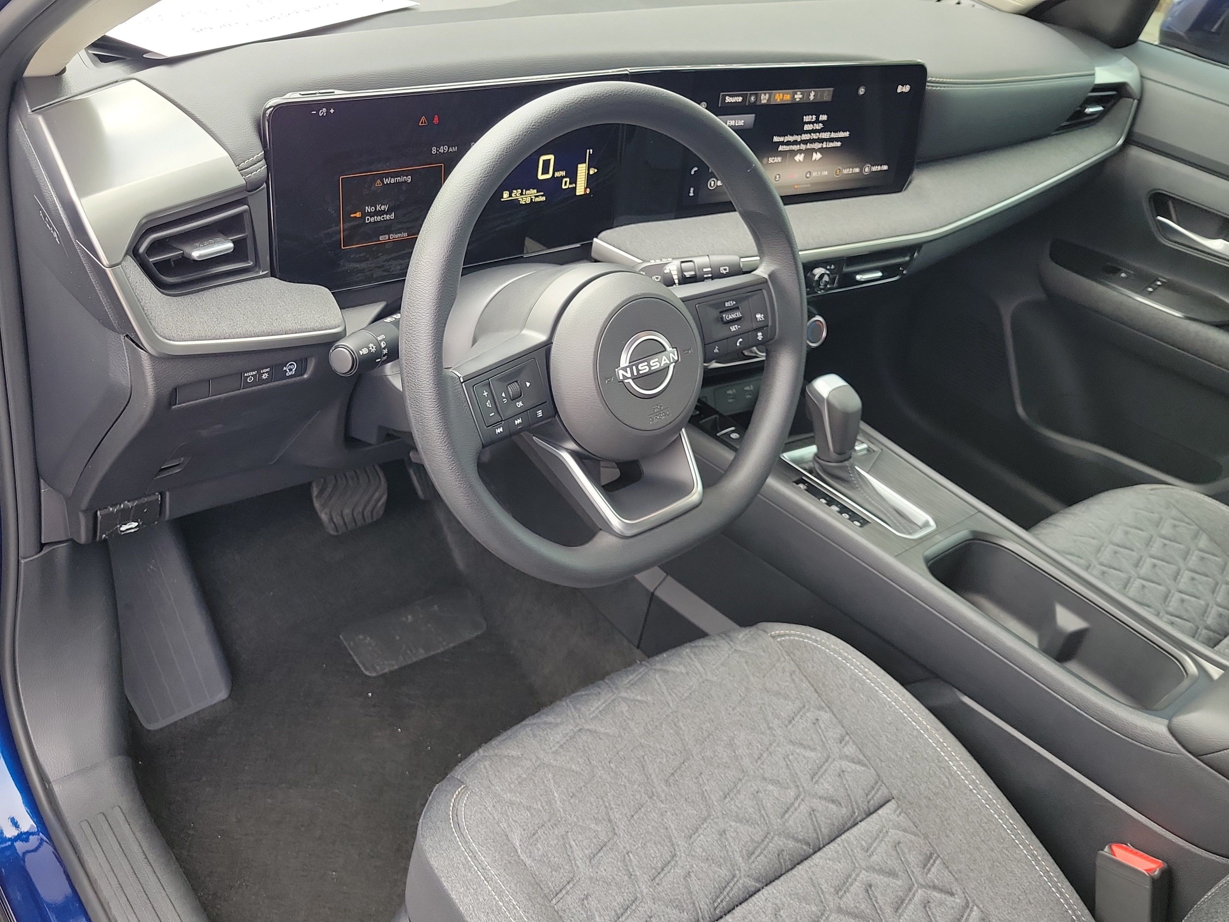 Certified 2025 Nissan Kicks SV w/ SV Premium Package FWD image 17