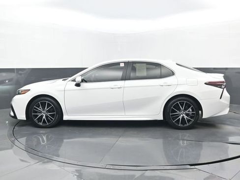 Used 2023 Toyota Camry SE image 23