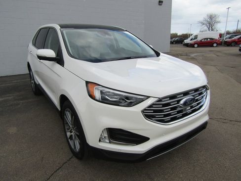 Used 2024 Ford Edge Titanium w/ Equipment Group 301A image 10