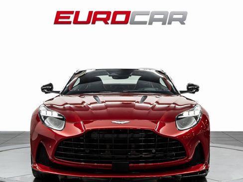 Used 2024 Aston Martin DB12 Coupe image 8