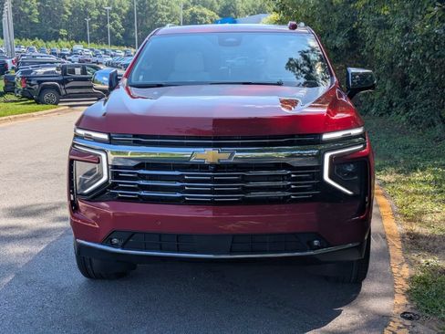 New 2026 Chevrolet Suburban Premier AWD/4WD image 6