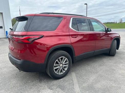 Used 2023 Chevrolet Traverse LT AWD/4WD image 5