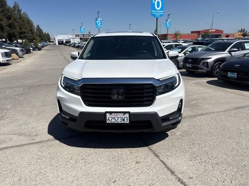 Used 2023 Honda Ridgeline RTL-E image 2