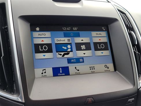 Used 2017 Ford Edge Titanium image 20