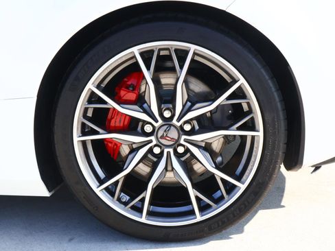 Used 2025 Chevrolet Corvette Stingray Premium Conv w/ Z51 Performance Package image 10