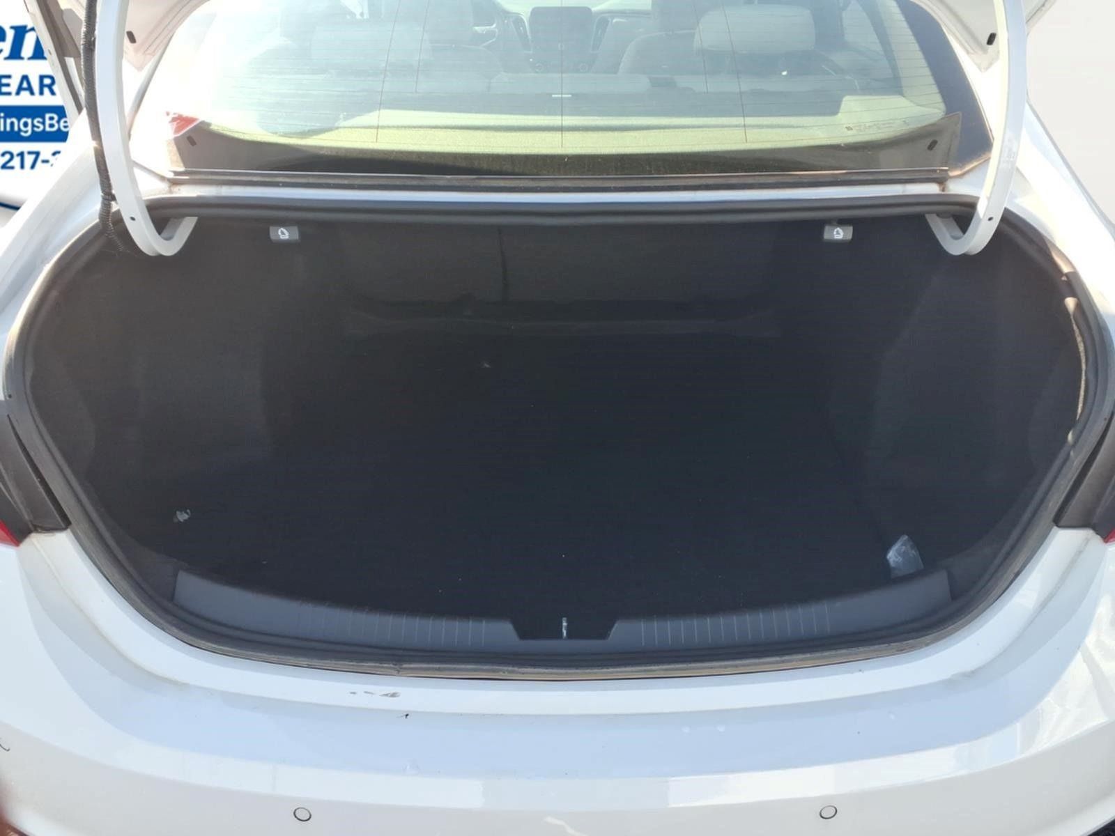 Used 2024 Chevrolet Malibu LT FWD image 24