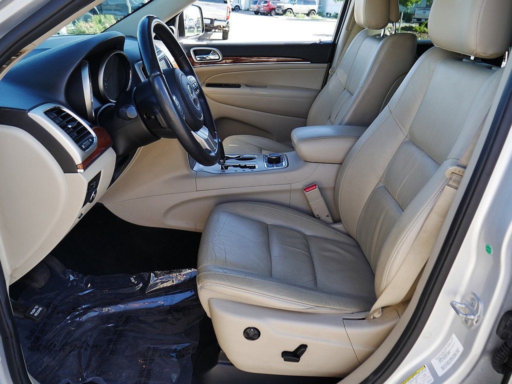 Used 2013 Jeep Grand Cherokee Limited AWD/4WD image 10