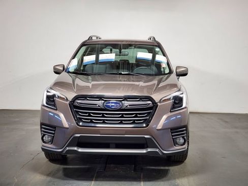 Used 2022 Subaru Forester Limited image 3
