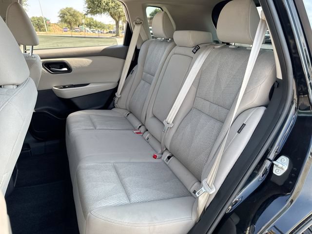 Used 2024 Nissan Rogue SV FWD image 21