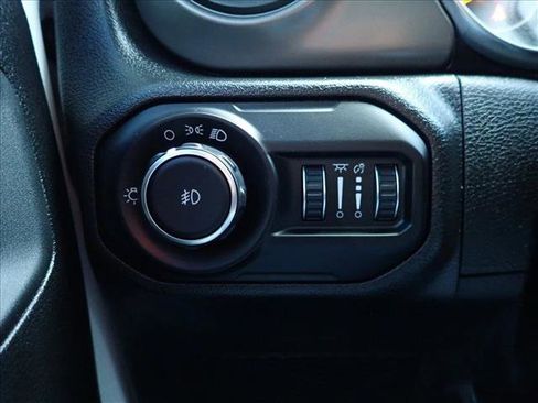 Used 2022 Jeep Wrangler Unlimited Sport image 22