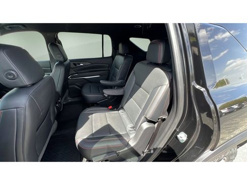 Certified 2024 Chevrolet Traverse Z71 w/ LPO, Floor Liner Package AWD/4WD image 28