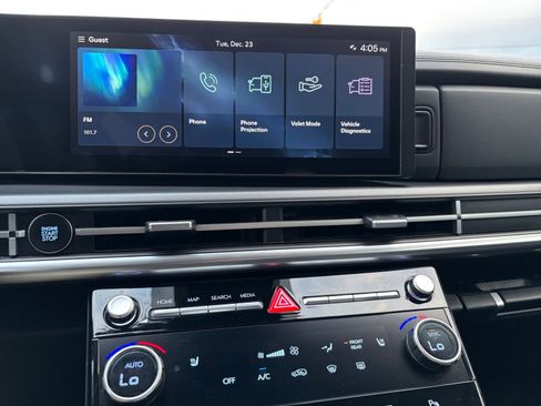 Used 2025 Hyundai Santa Fe SEL image 21