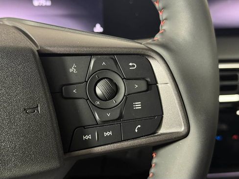 Used 2026 Nissan Sentra SR w/ Floor Mat Package FWD image 17