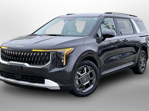 Used 2026 Kia Carnival EX image 13