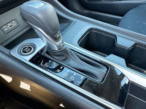 Used 2022 Nissan Sentra SV w/ Trunk Package image 28