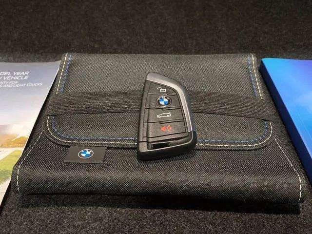 Used 2026 BMW 330i xDrive Sedan AWD/4WD image 10