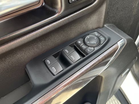 Used 2023 Chevrolet Silverado 3500 LTZ image 10