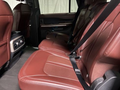 Used 2024 Ford Expedition Limited image 20
