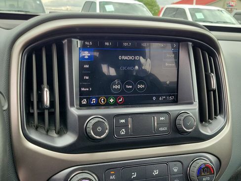 Used 2022 Chevrolet Colorado Z71 w/ Safety Package AWD/4WD image 27