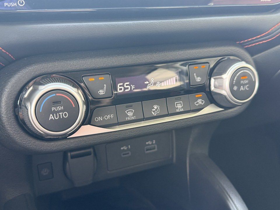 Used 2025 Nissan Versa SR FWD image 19