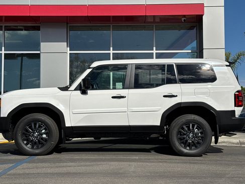 Used 2025 Toyota Land Cruiser 1958 image 9