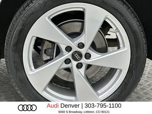 Used 2025 Audi Q5 Premium Plus w/ Premium Plus AWD/4WD image 10