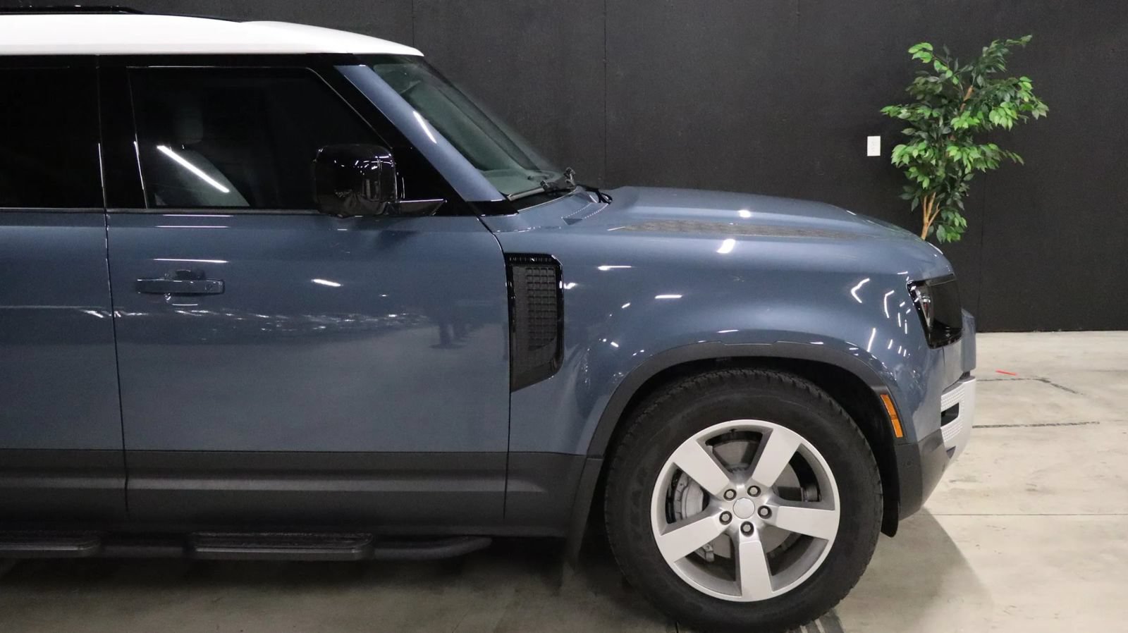 Used 2025 Land Rover Defender 110 S AWD/4WD image 13