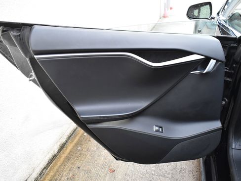 Used 2018 Tesla Model S 75D image 26