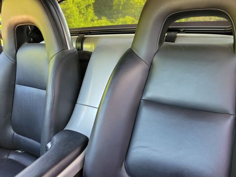 Used 2004 Chevrolet SSR w/ Preferred Equipment Group image 14