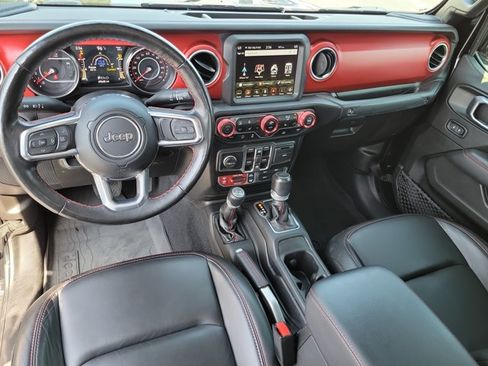 Used 2022 Jeep Gladiator Rubicon w/ Cold Weather Group AWD/4WD image 18