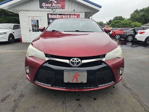 Used 2017 Toyota Camry LE FWD image 3