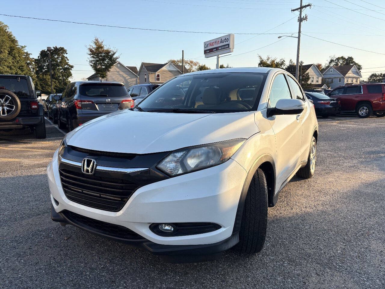 Used 2016 Honda HR-V EX image 2