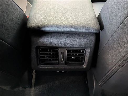 Used 2025 Toyota Camry SE w/ Convenience Package FWD image 17