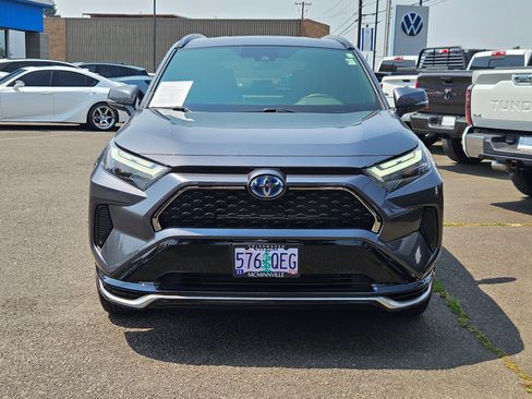 Used 2024 Toyota RAV4 SE w/ Weather & Moonroof Package AWD/4WD image 8